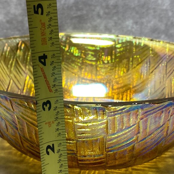 Indiana Glass Weavetex Iridescent Gold Fruit/Salad Bowl 9" Vintage - Picture 7 of 7